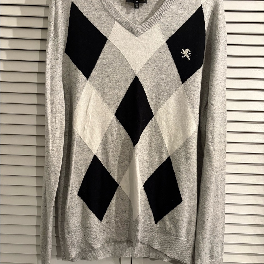 Express V-Neck Sweater in Gray and Black Argyle